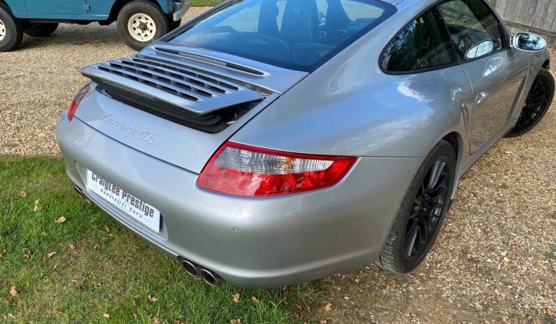 Porsche 911 Carrera 4S (997) full