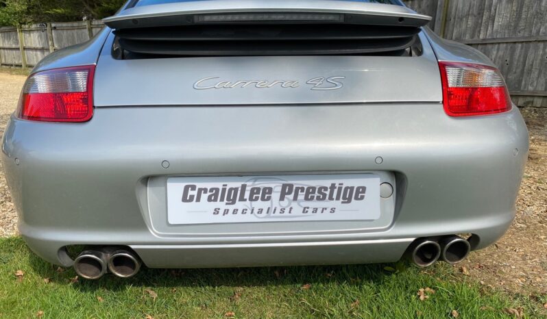 Porsche 911 Carrera 4S (997) full