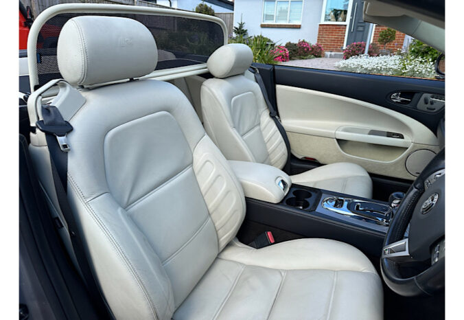 2008 Jaguar XKR 4.2 V8 full