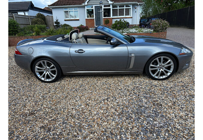 2008 Jaguar XKR 4.2 V8 full