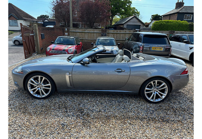 2008 Jaguar XKR 4.2 V8 full