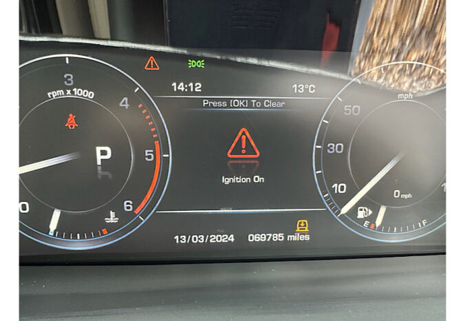 Range Rover Vogue SE full
