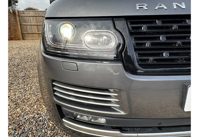 Range Rover Vogue SE full