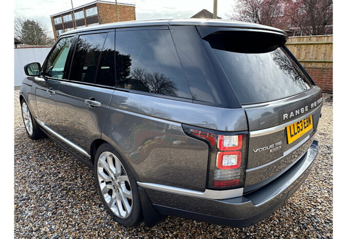 Range Rover Vogue SE full