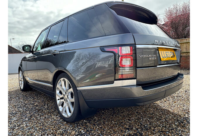 Range Rover Vogue SE full