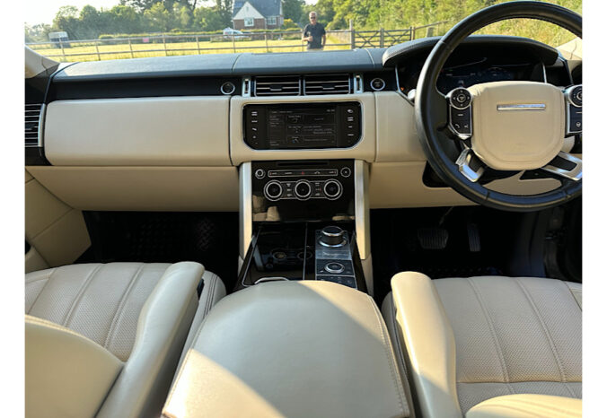 Range Rover Vogue SE full