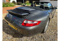 Porsche 911 Carrera S Convertable (997) full